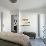 Cocon Terrasse Pres Du Port - A102 Apartment